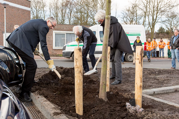 2016-03-30-Bomenplanten-op-Pastoriepad-3.jpg