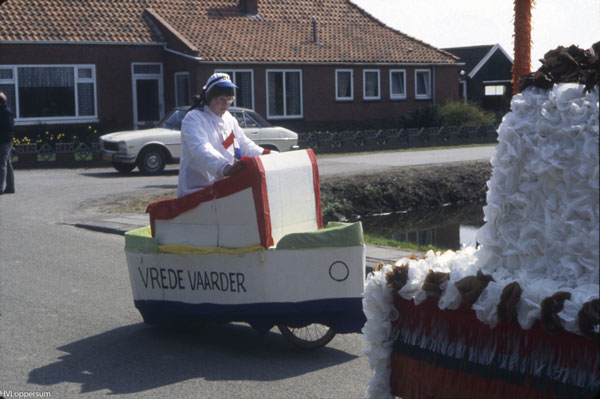 2016-04-23_Optocht-Oranje-commitee-1985-(4).jpg